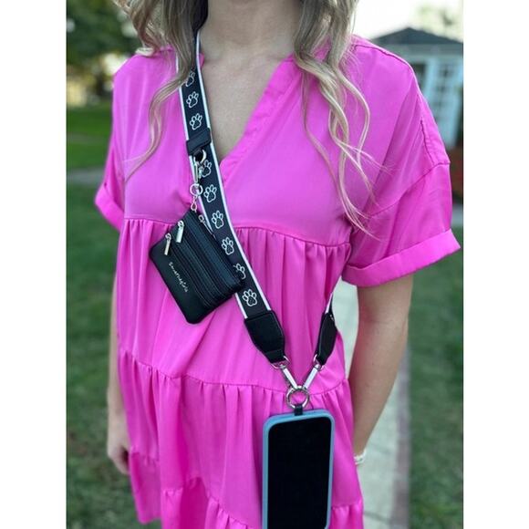 Clip & Go Phone Purse Crossbody Strap Zippered Pouch Black White Paw Prints - Picture 3 of 11